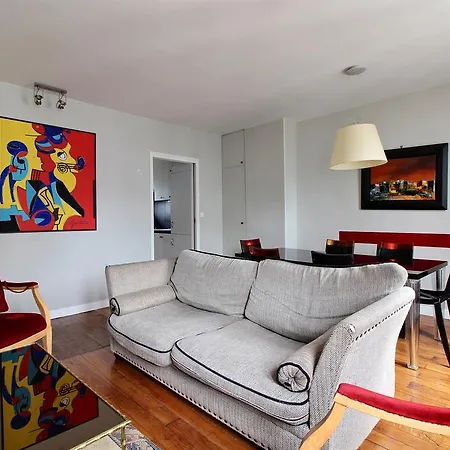 Apartment Michodiere Paris